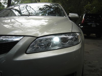 Які лампи стоять у Мазда 6 2006