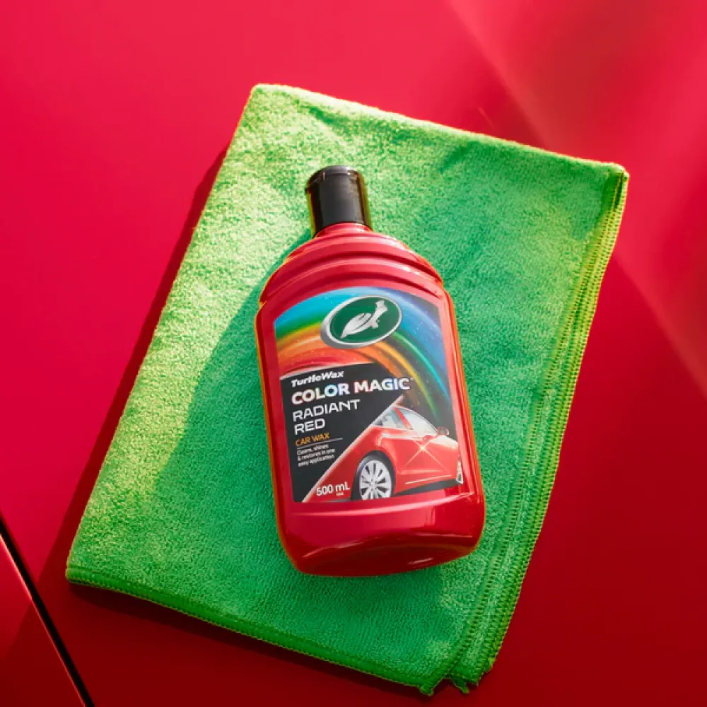 Поліроль для кузова з відновленням кольору Turtle Wax Color Magic Red червона 500 мл